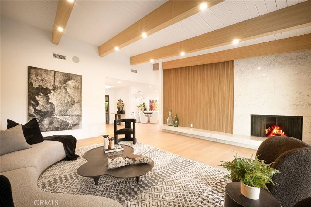 Tarzana, CA 91356,18839 La Amistad PL