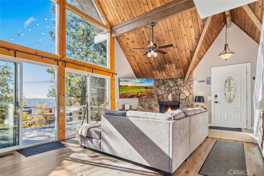 Lake Arrowhead, CA 92352,27638 St Bernard LN