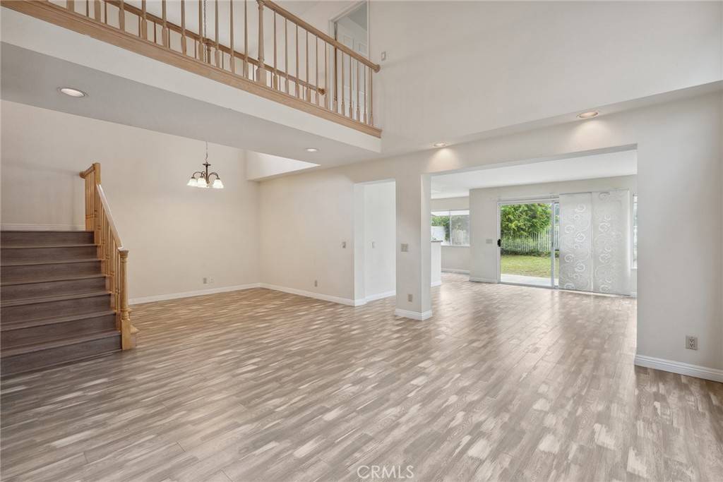 Calabasas, CA 91302,24687 Calle Largo
