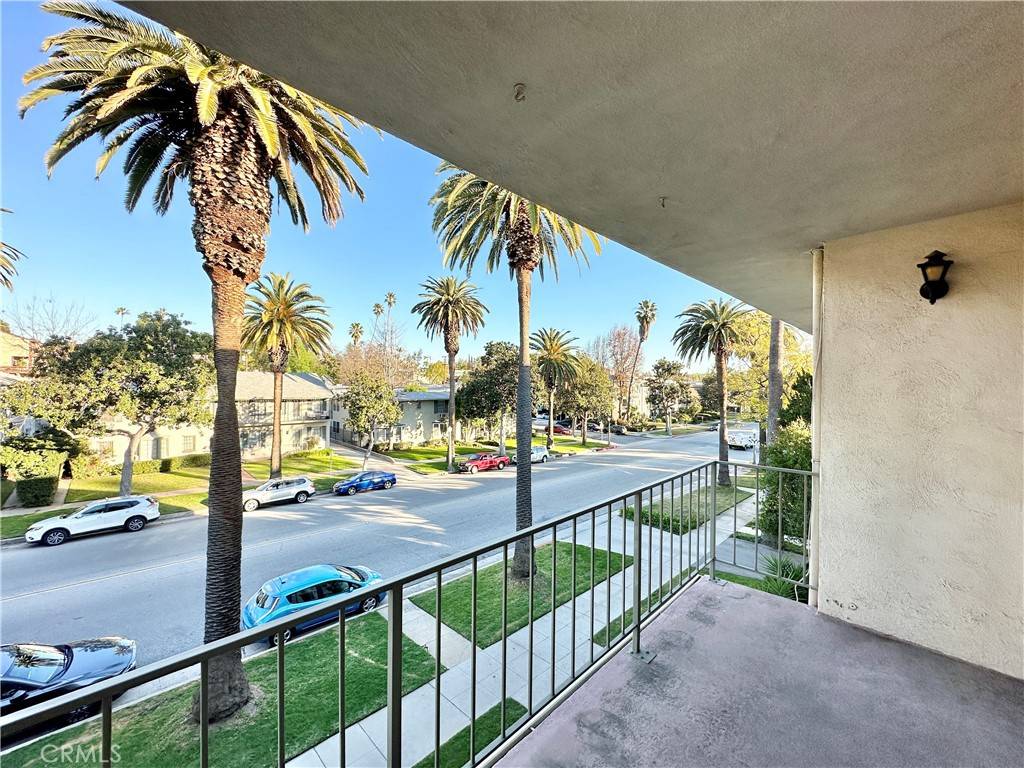 South Pasadena, CA 91030,647 Orange Grove AVE #302