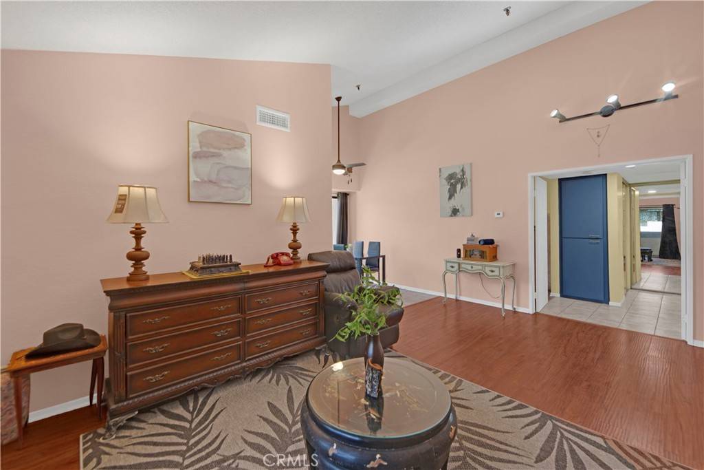 Lancaster, CA 93535,44418 15th ST E #3