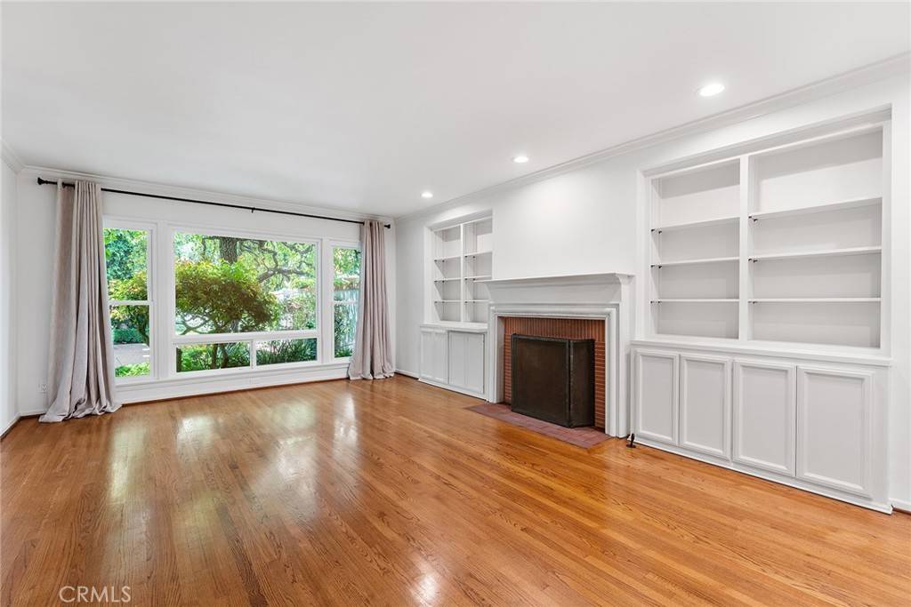 Westwood - Century City, CA 90024,11053 Strathmore DR