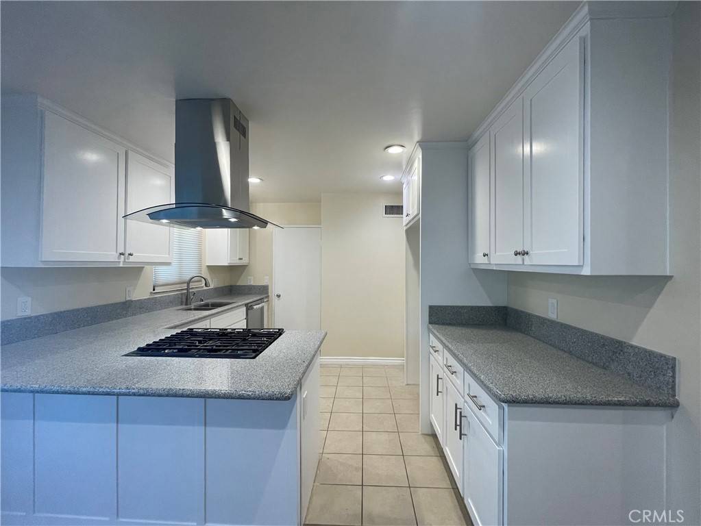 West Hills, CA 91307,7257 Shoup AVE