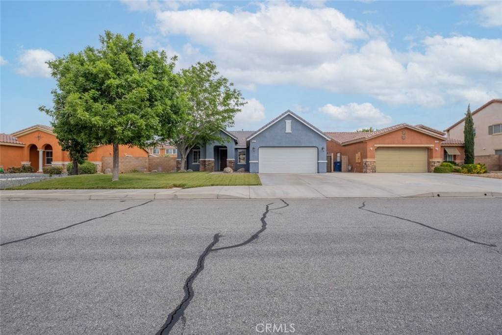 Lancaster, CA 93536,5767 W Avenue K3