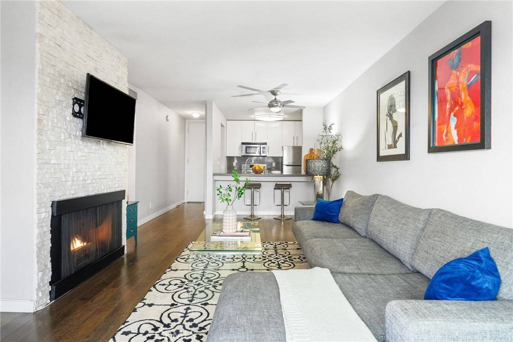 West Hollywood, CA 90048,141 S Clark DR #326
