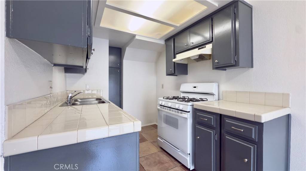 North Hills, CA 91343,9047 Langdon AVE #28