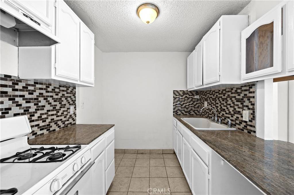 Tarzana, CA 91356,18620 Hatteras ST #274