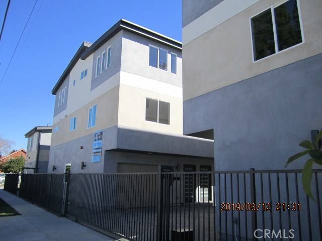 Van Nuys, CA 91401,6220 Tyrone AVE #6220 1/2