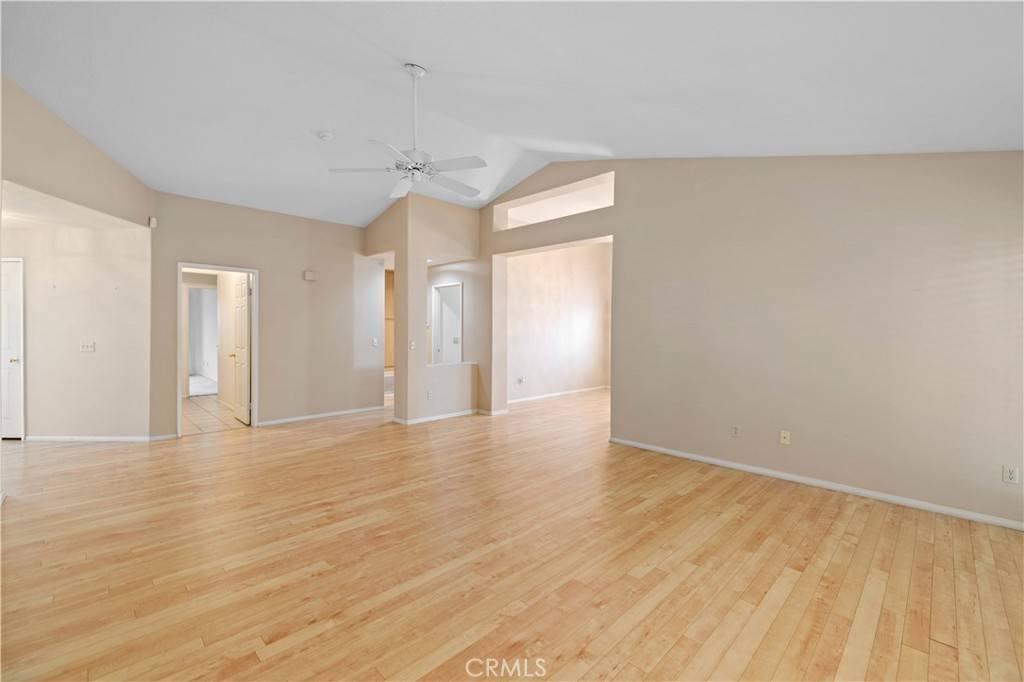 Lancaster, CA 93536,42438 W Butterscotch LN W