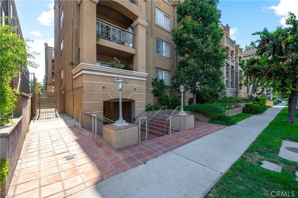 Sherman Oaks, CA 91423,4259 Fulton AVE #103