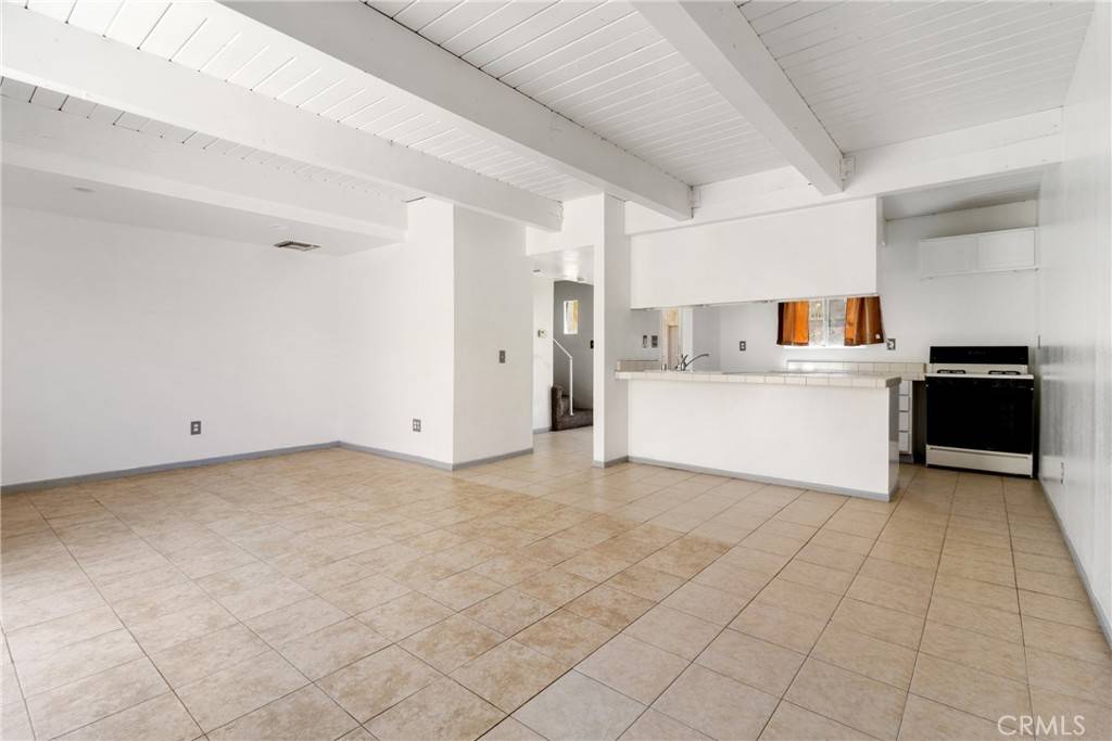 Lancaster, CA 93535,43606 Stanridge AVE