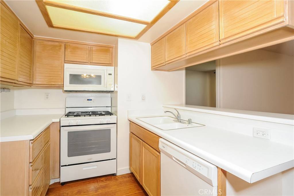Pacoima, CA 91331,12601 Van Nuys BLVD #103