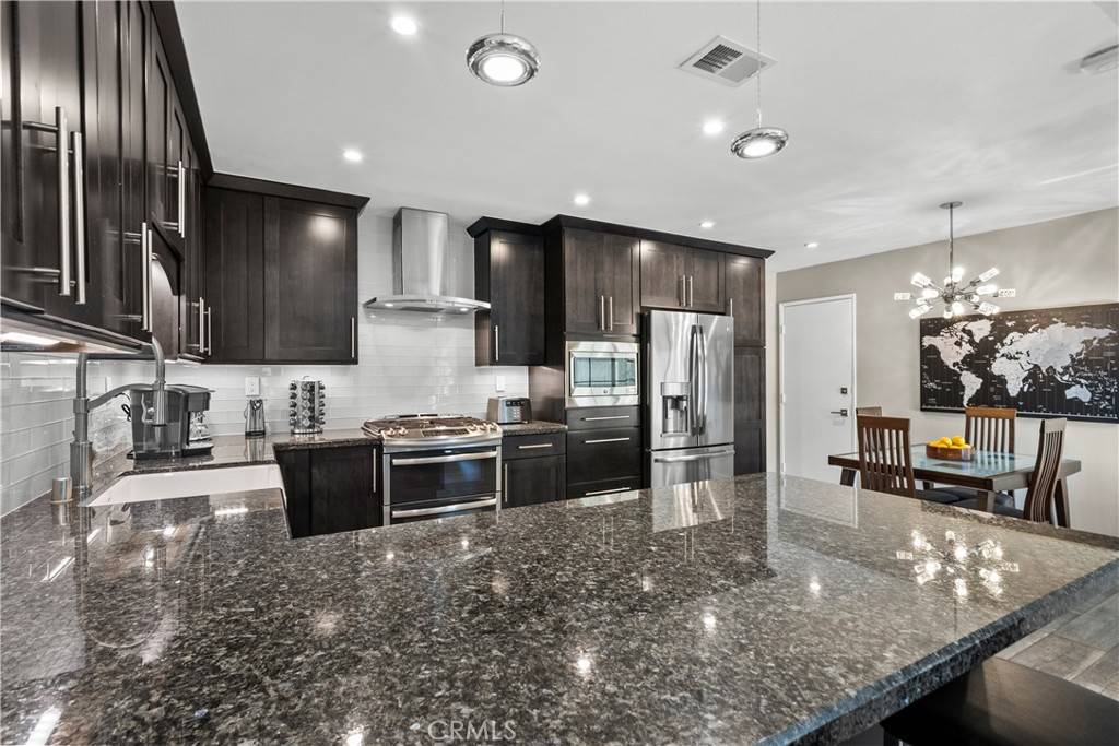 Valencia, CA 91355,25603 Alicante DR