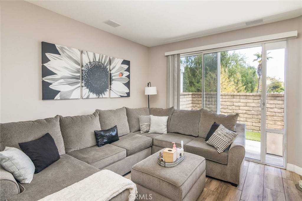 Valencia, CA 91354,23014 Cheyenne DR #151