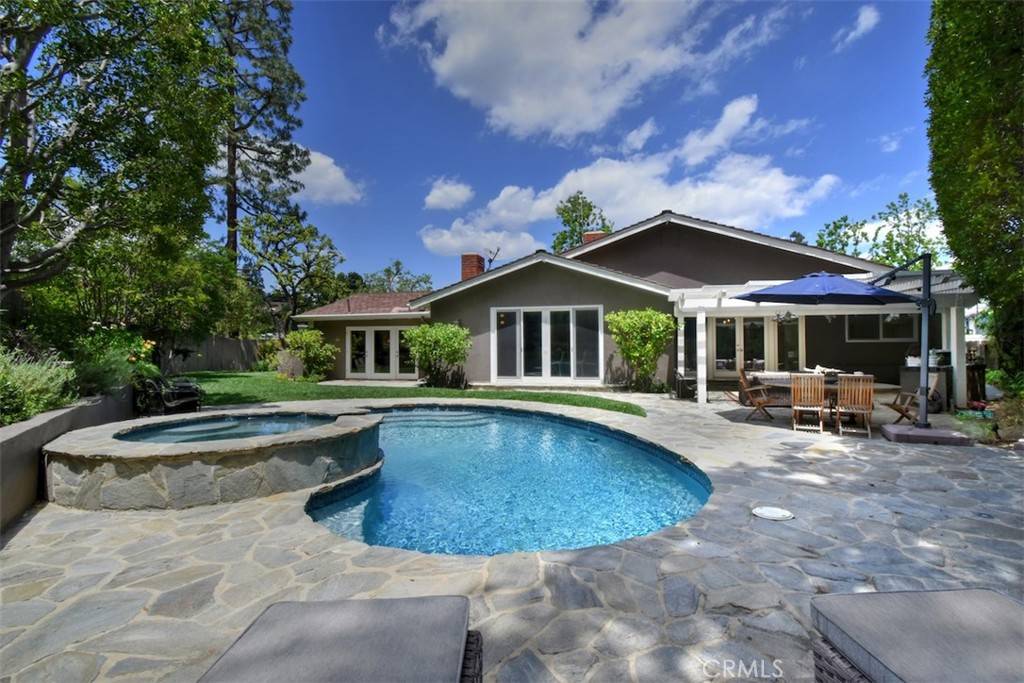Encino, CA 91436,4303 Bonavita DR