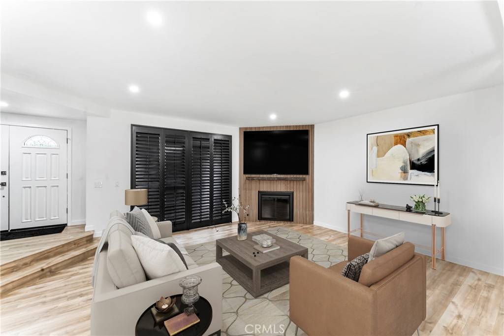 Encino, CA 91316,5401 Zelzah AVE #114