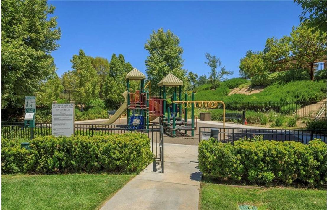 Valencia, CA 91381,26757 Via Amare