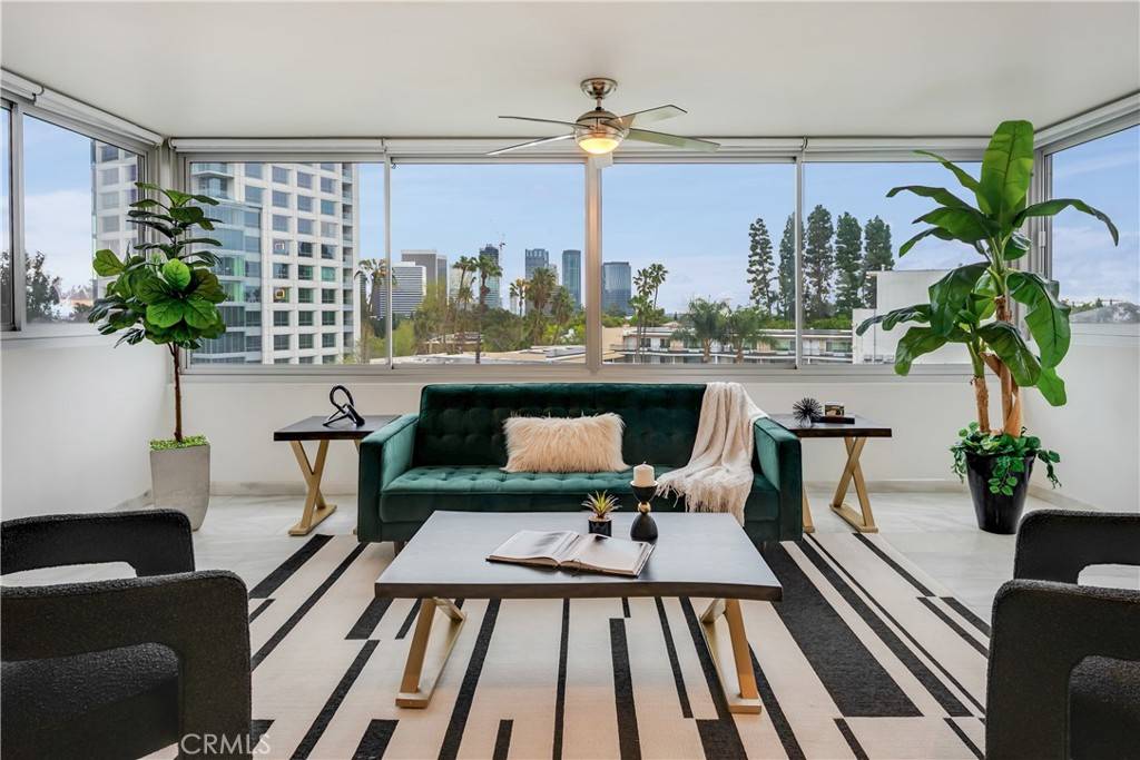 Los Angeles, CA 90024,875 Comstock Avenue #4D