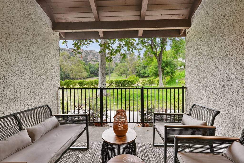 Burbank, CA 91504,9403 Via Yolanda