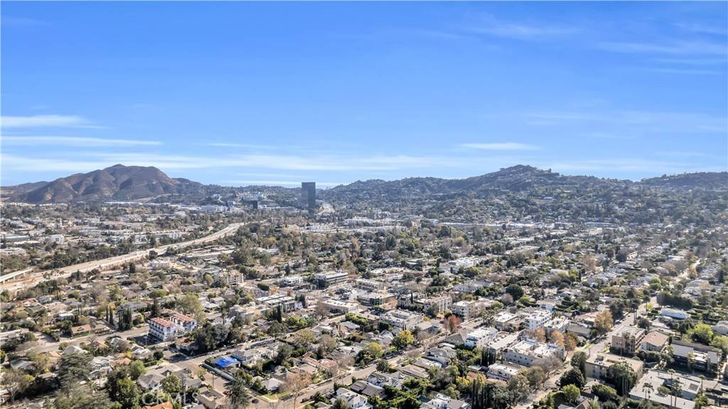 North Hollywood, CA 91602,4556 Beck AVE
