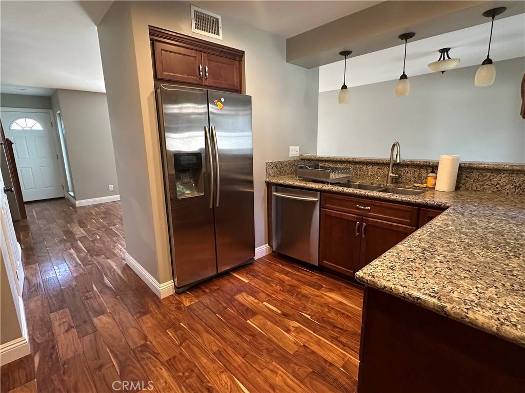 Agoura Hills, CA 91301,5319 Argos ST