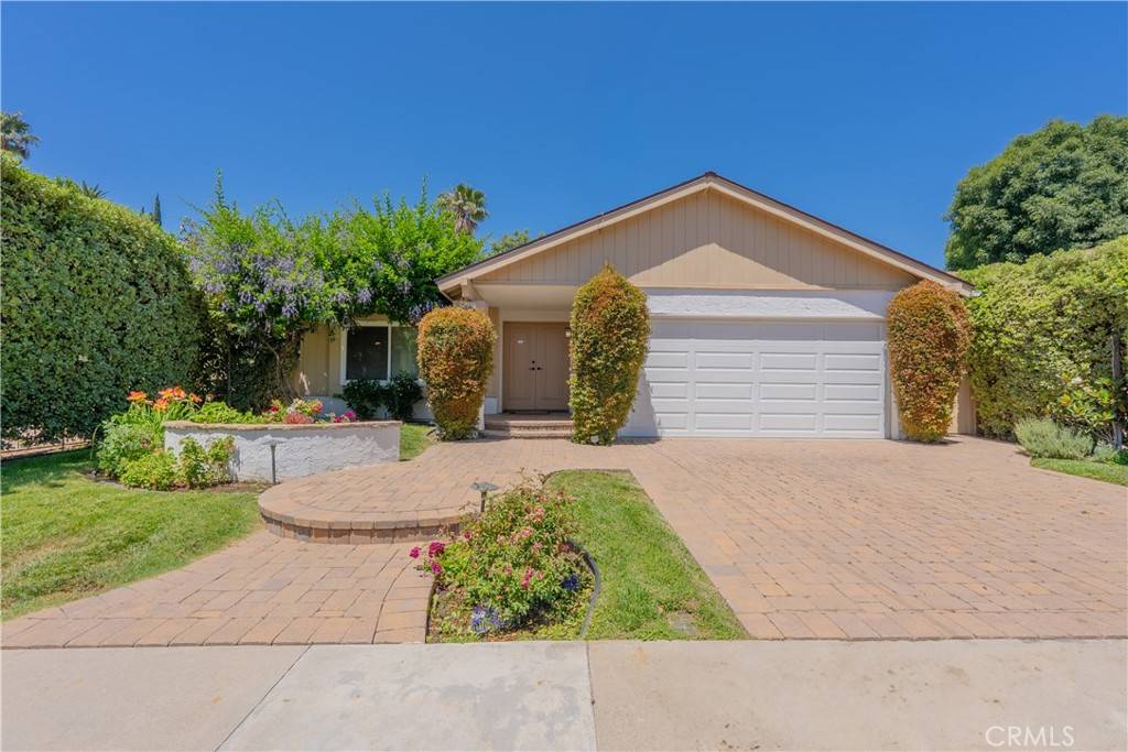 Reseda, CA 91335,7215 Enfield AVE