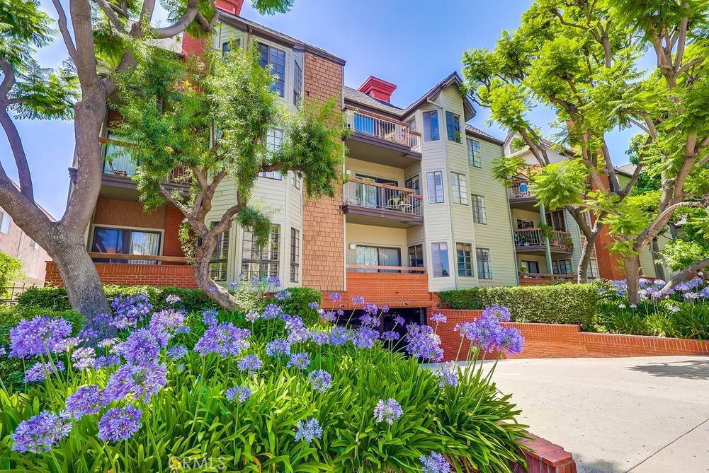 Glendale, CA 91202,1313 Valley View RD #103