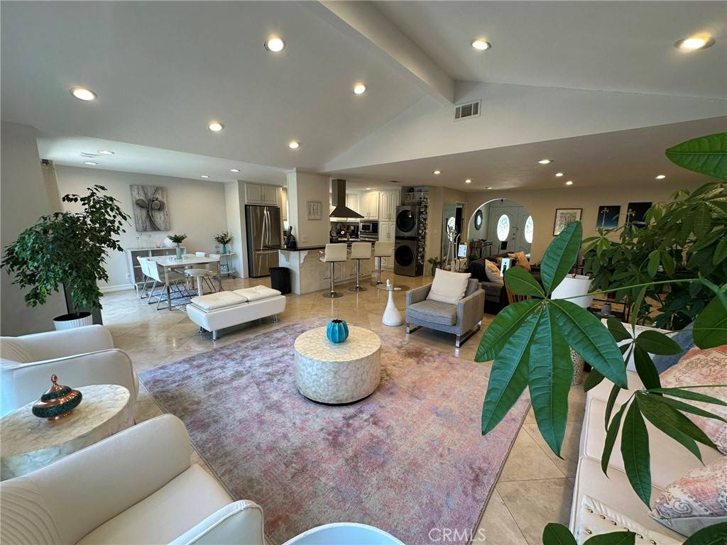 Woodland Hills, CA 91367,24017 Sylvan ST