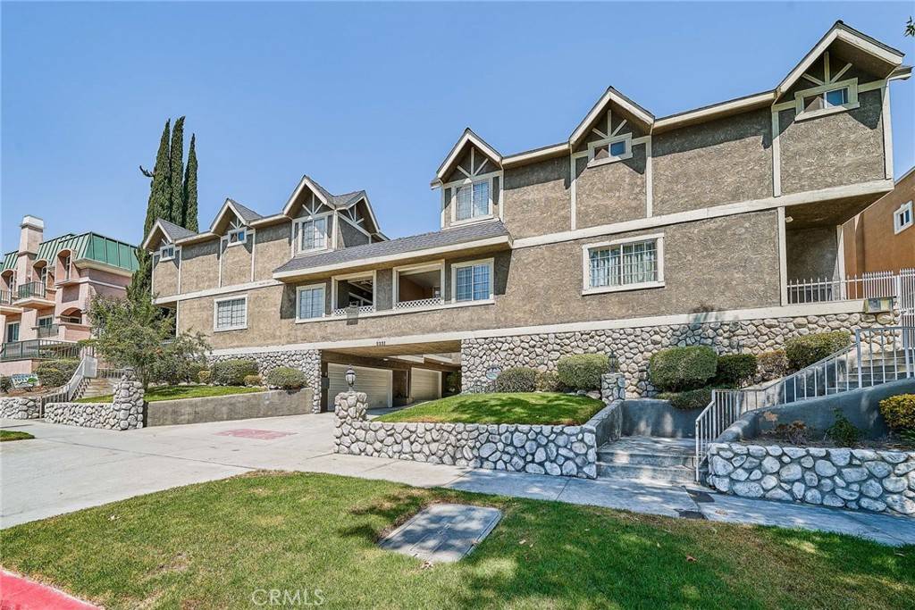 Montrose, CA 91020,2231 Montrose AVE #8