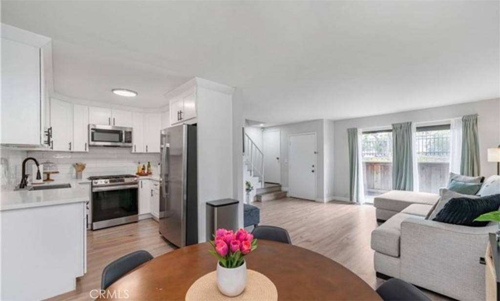 Panorama City, CA 91402,9525 Sylmar AVE #2