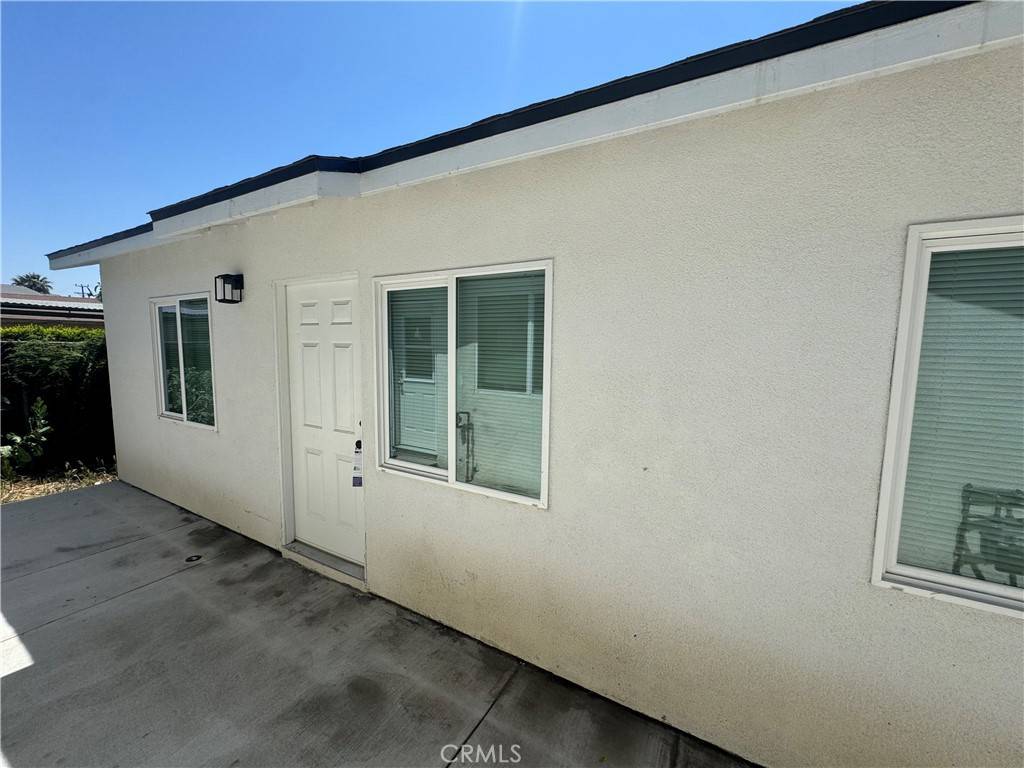 Pacoima, CA 91331,10556 Laurel Canyon BLVD
