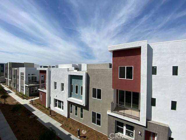 Valencia, CA 91381,26955 Prospector RD #305