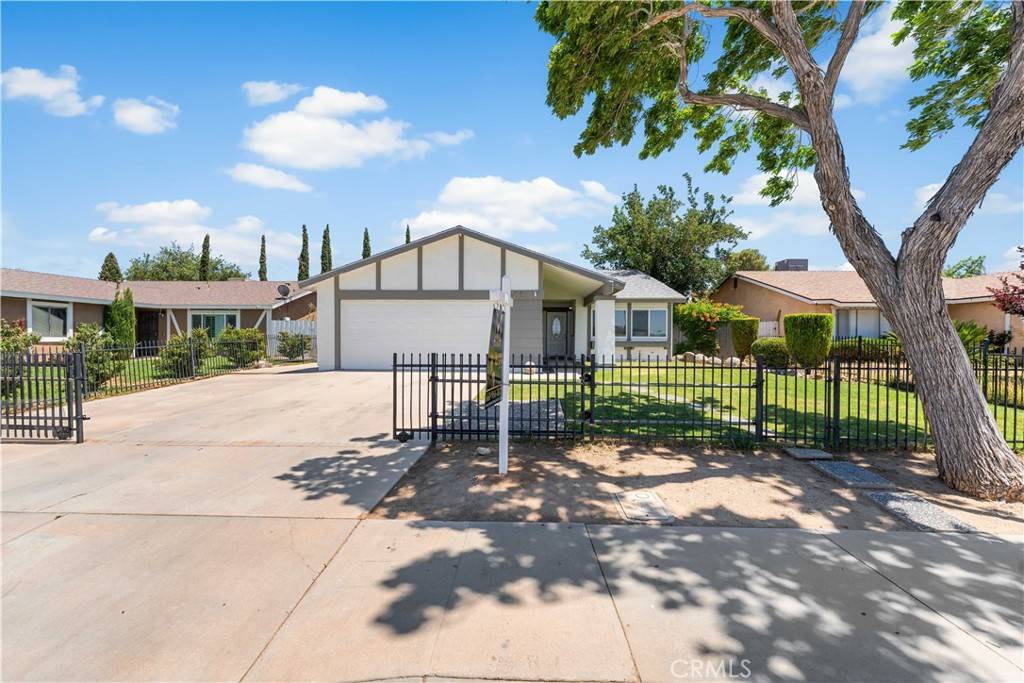 Palmdale, CA 93551,39056 Dianron RD