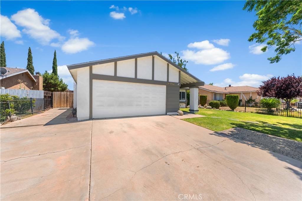 Palmdale, CA 93551,39056 Dianron RD