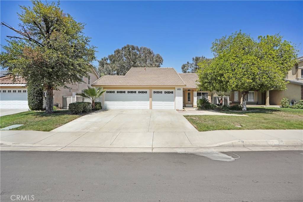 Corona, CA 92883,13144 Glandt CT