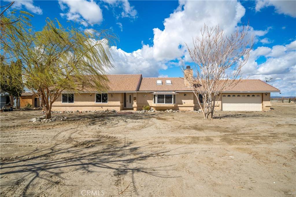 Pinon Hills, CA 92372,15334 Oasis RD