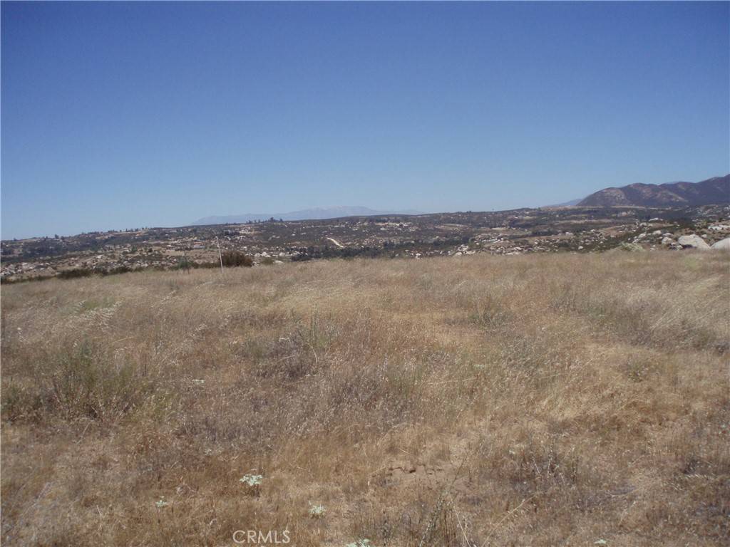 Hemet, CA 92544,6 Avenida Sierra Rojo