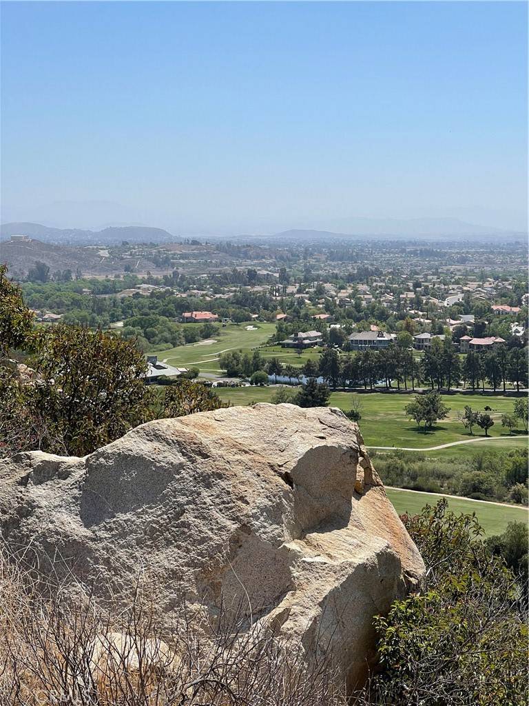 Murrieta, CA 92562,11 Via Vista Grande