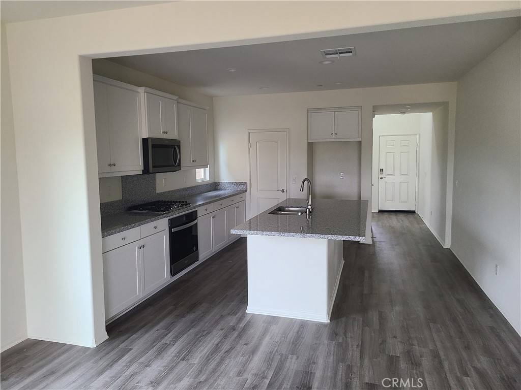 Beaumont, CA 92223,35400 Price ST