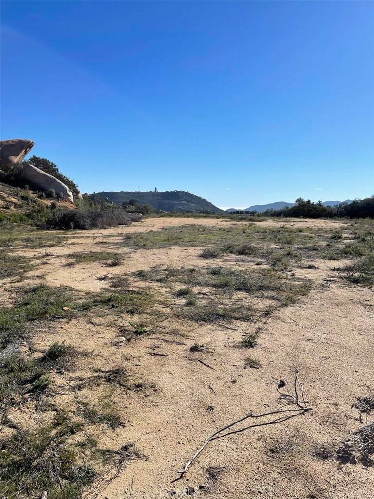 Murrieta, CA 92562,41990 Avenida Escala