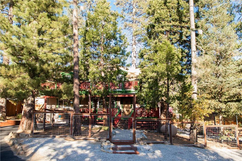 Idyllwild, CA 92549,25902 Oakwood ST