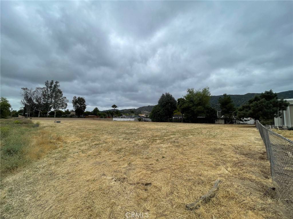 Wildomar, CA 92595,3 Sheets LN