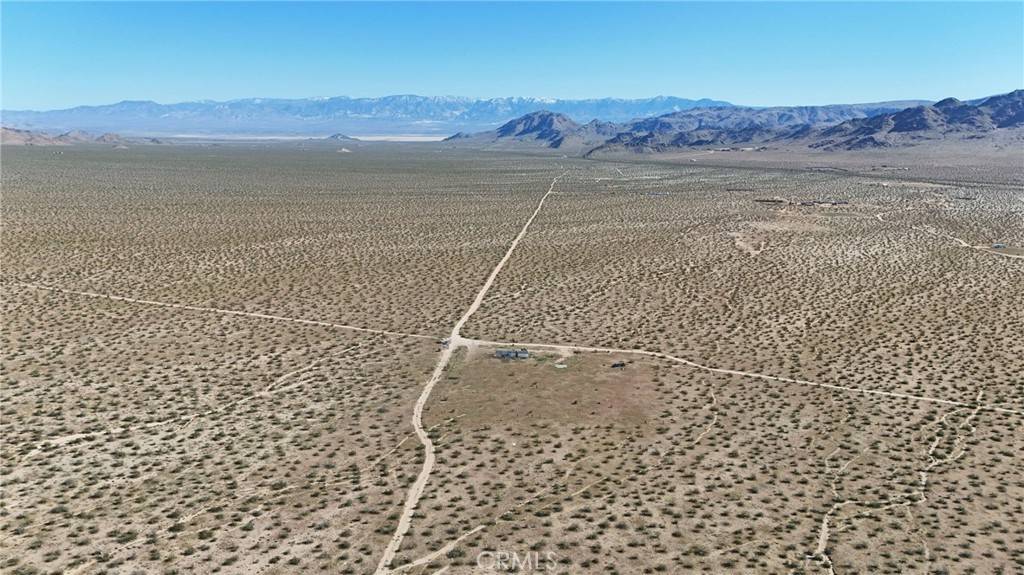 Lucerne Valley, CA 92356,21402 Meander RD