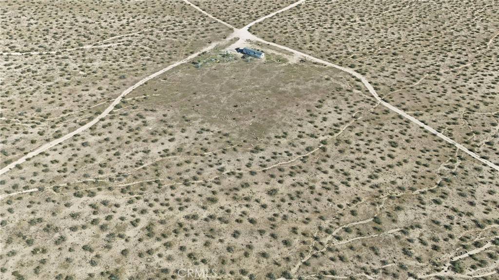 Lucerne Valley, CA 92356,21402 Meander RD