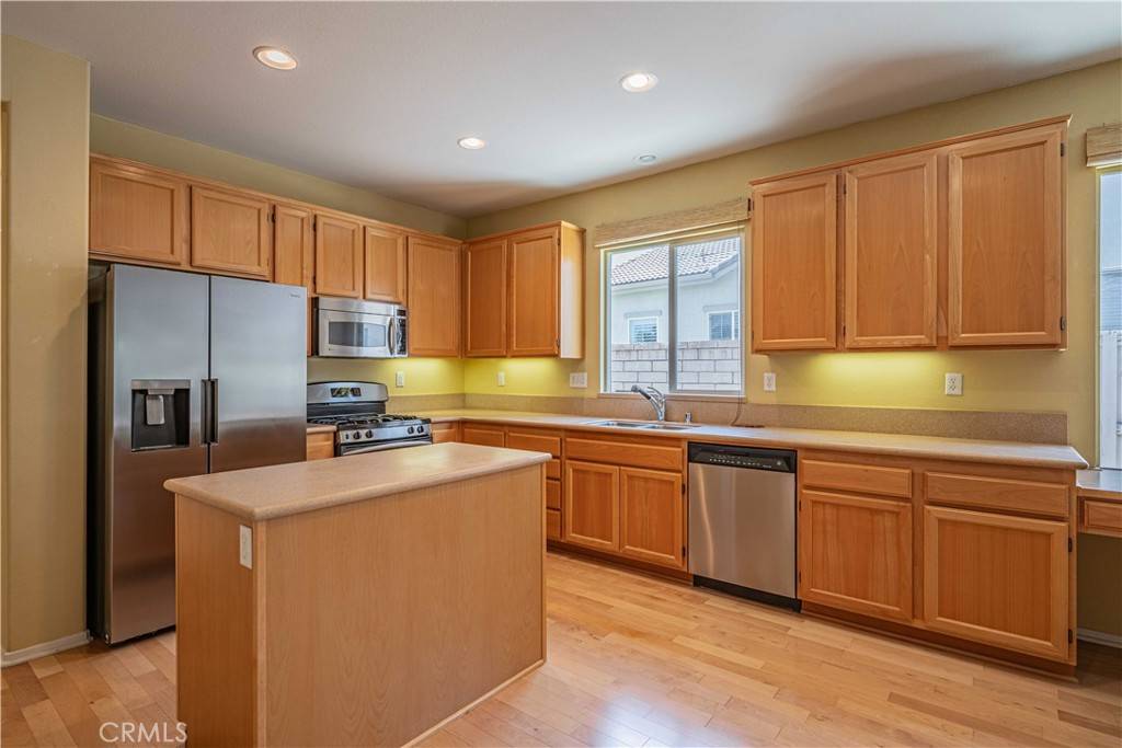 Menifee, CA 92584,28044 Oakhaven LN