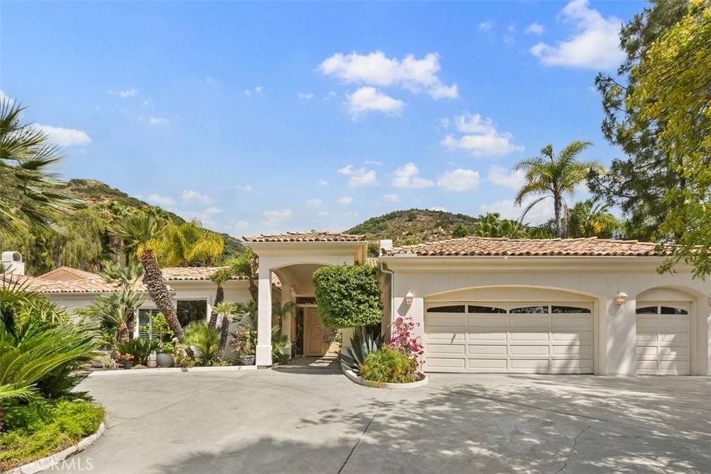 Murrieta, CA 92562,22420 Montes CT