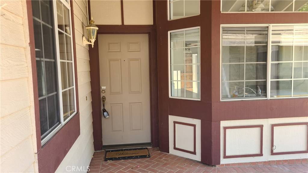 Temecula, CA 92591,30605 Hollyberry LN