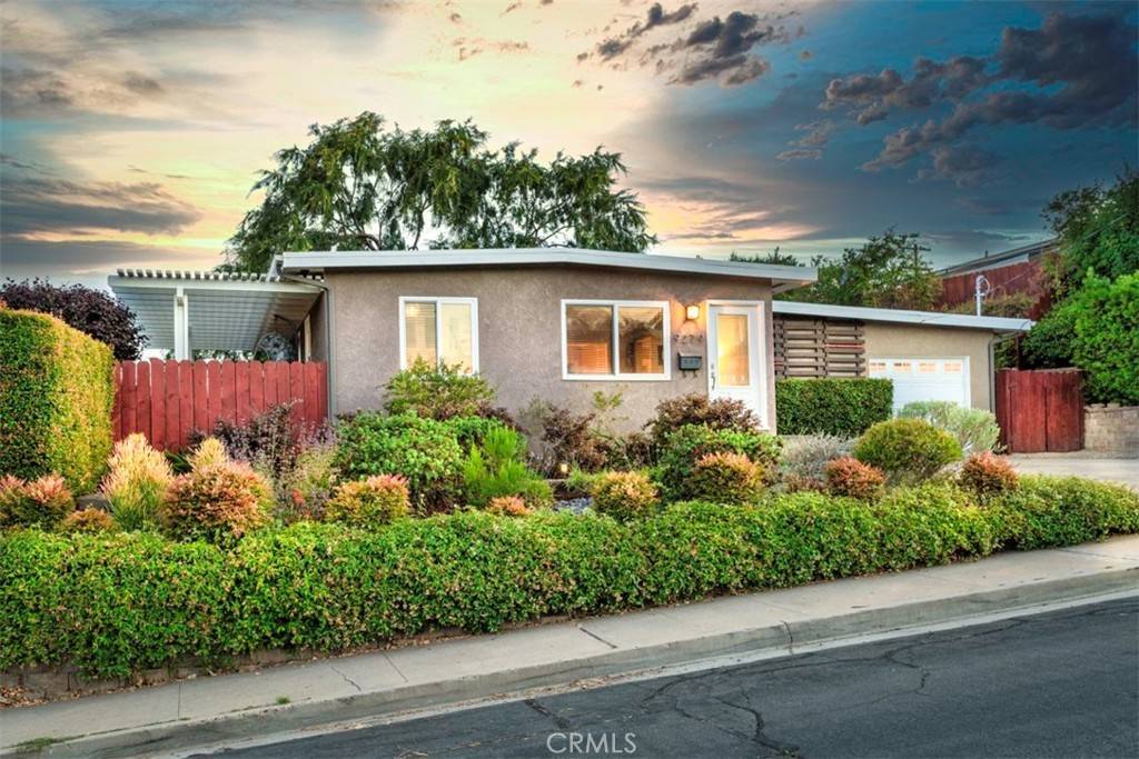 La Mesa, CA 91942,9279 Manor DR