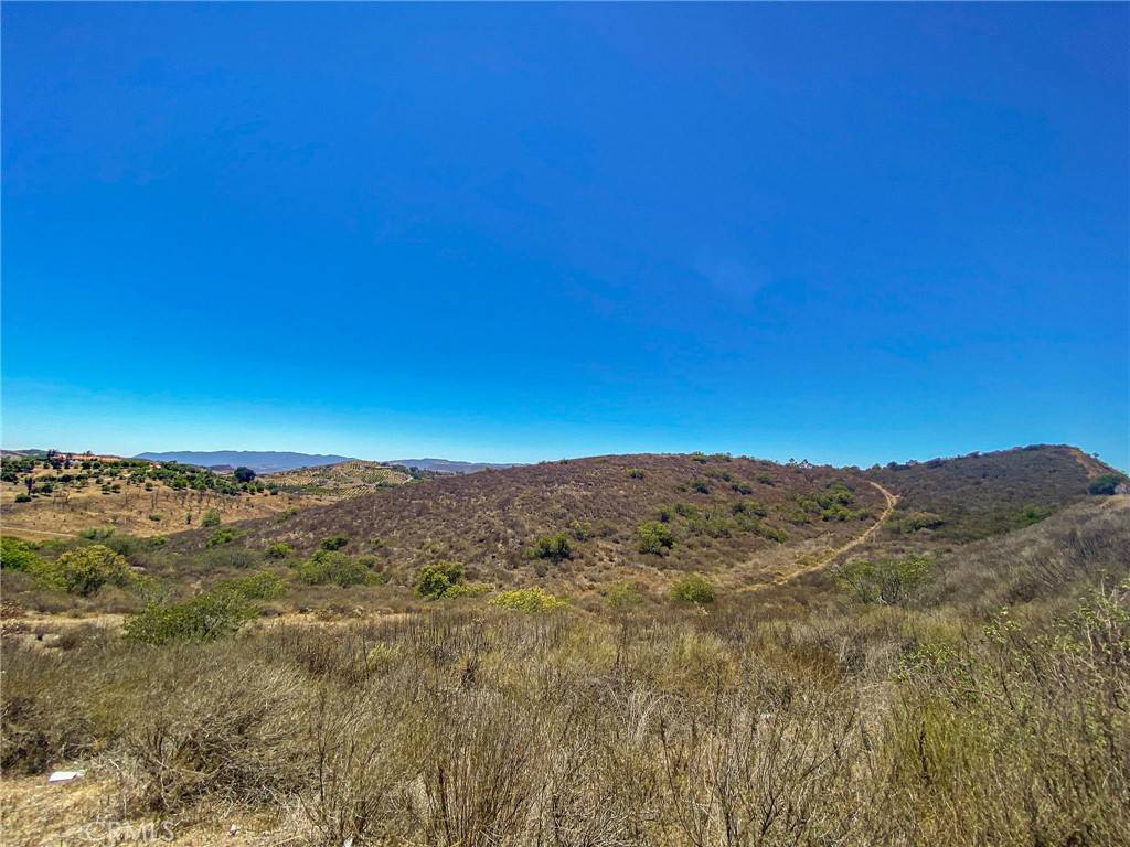Temecula, CA 92590,888 Via Vueltas