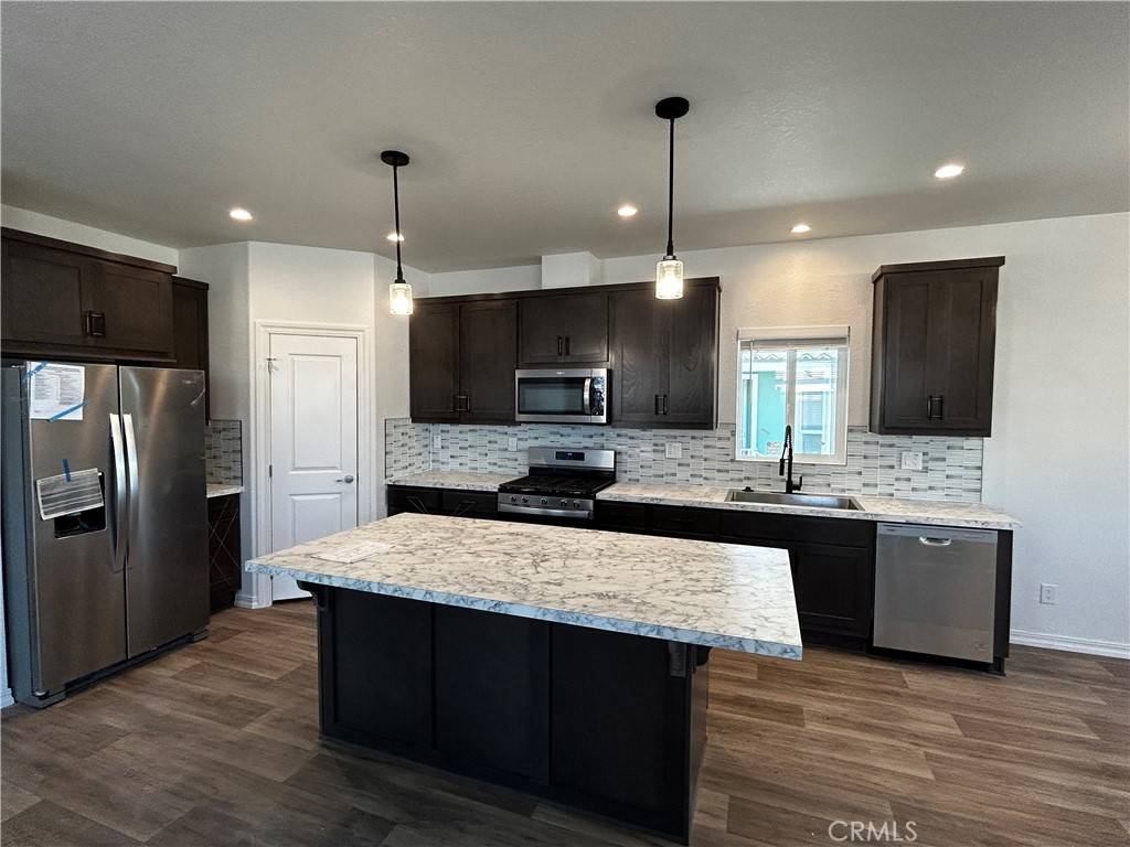 Hemet, CA 92545,2205 W Acacia Ave #186